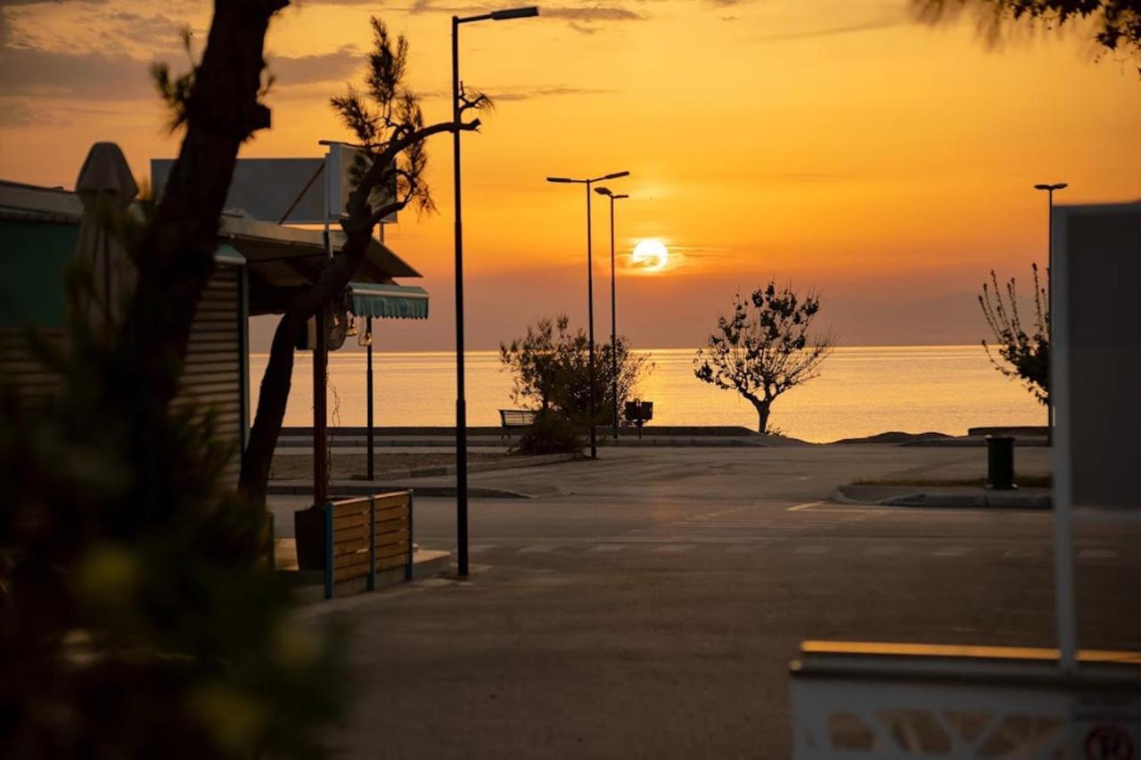 Sia Mare Seaside Apartments Фалираки Екстериор снимка